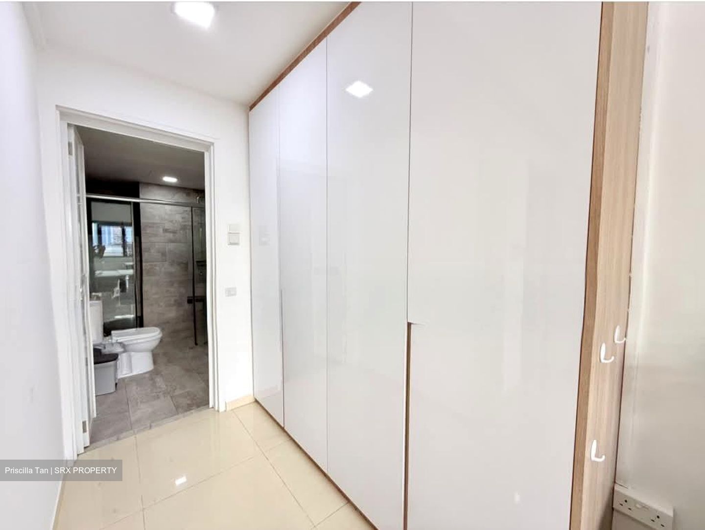 Queensway Tower / Queensway Shopping Centre (D3), Apartment #588243051